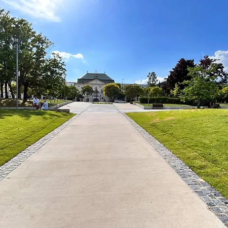 Апартаменти Flora - Late Check-out At Noon 12 O Clock For Free *