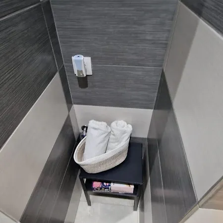 Flora - Late Check-out At Noon 12 O Clock For Free Apartment Bratislava