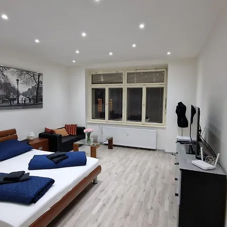Apartment Flora - Late Check-out At Noon 12 O Clock For Free Bratislava