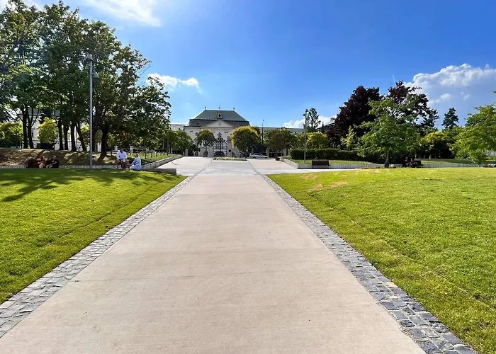 公寓 Flora - Late Check-out At Noon 12 O Clock For Free *