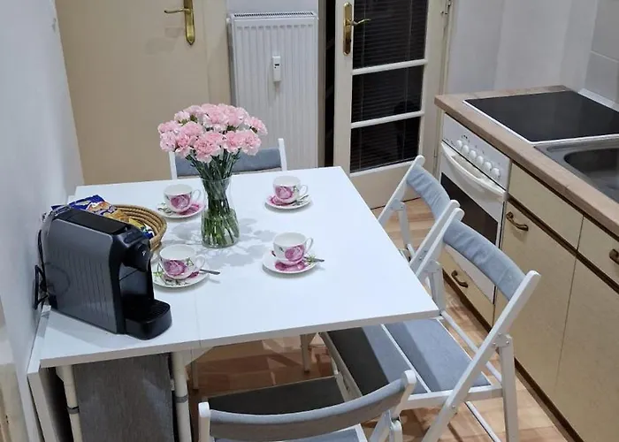 Flora - Late Check-out At Noon 12 O Clock For Free 公寓