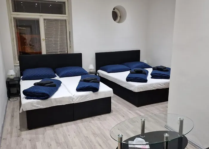 Apartman Flora - Late Check-out At Noon 12 O Clock For Free Pozsony