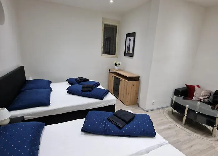 Apartman Flora - Late Check-out At Noon 12 O Clock For Free